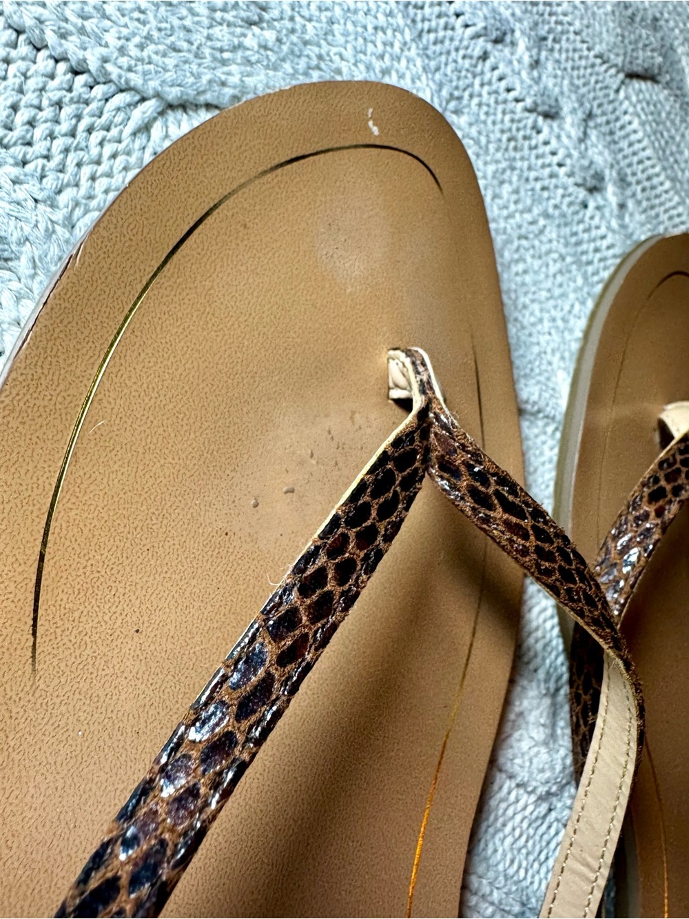 Banana Republic Factory Brown Faux Snake Skin Trim Flip Flops - Picture 9 of 12